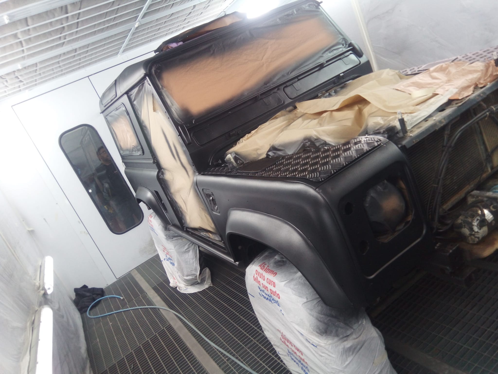 Upol Raptor Kit 4 liters black or tintable - Land Rover Passion