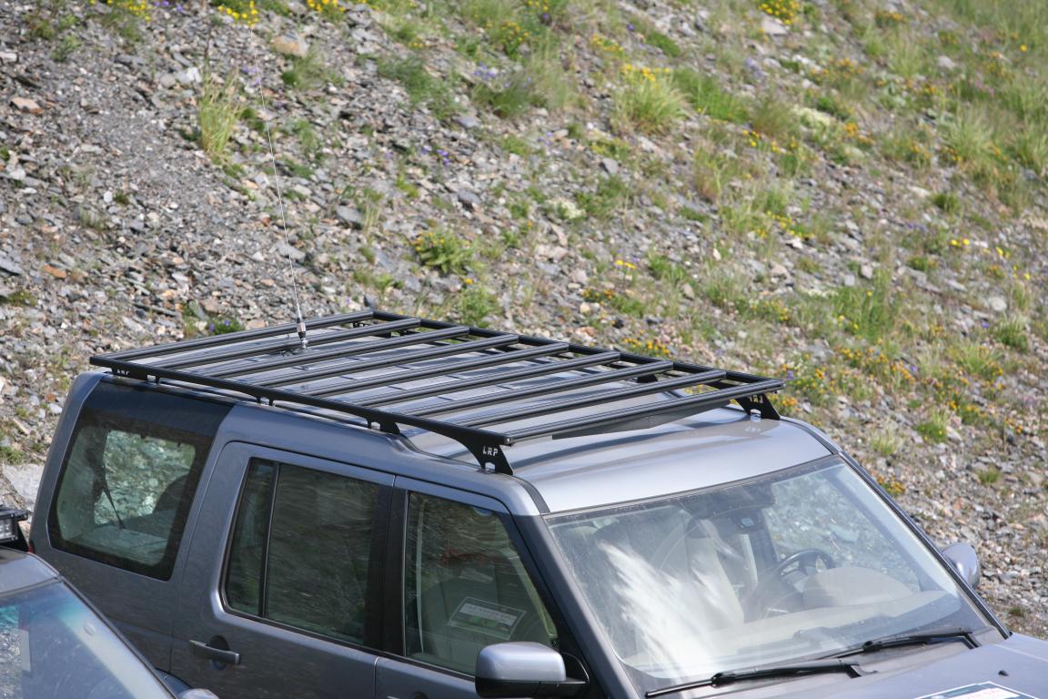 Lr3 roof store rack