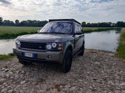 Range Rover L322 Roof Rack Out-Rack Ultra Slim by LRP.jpg